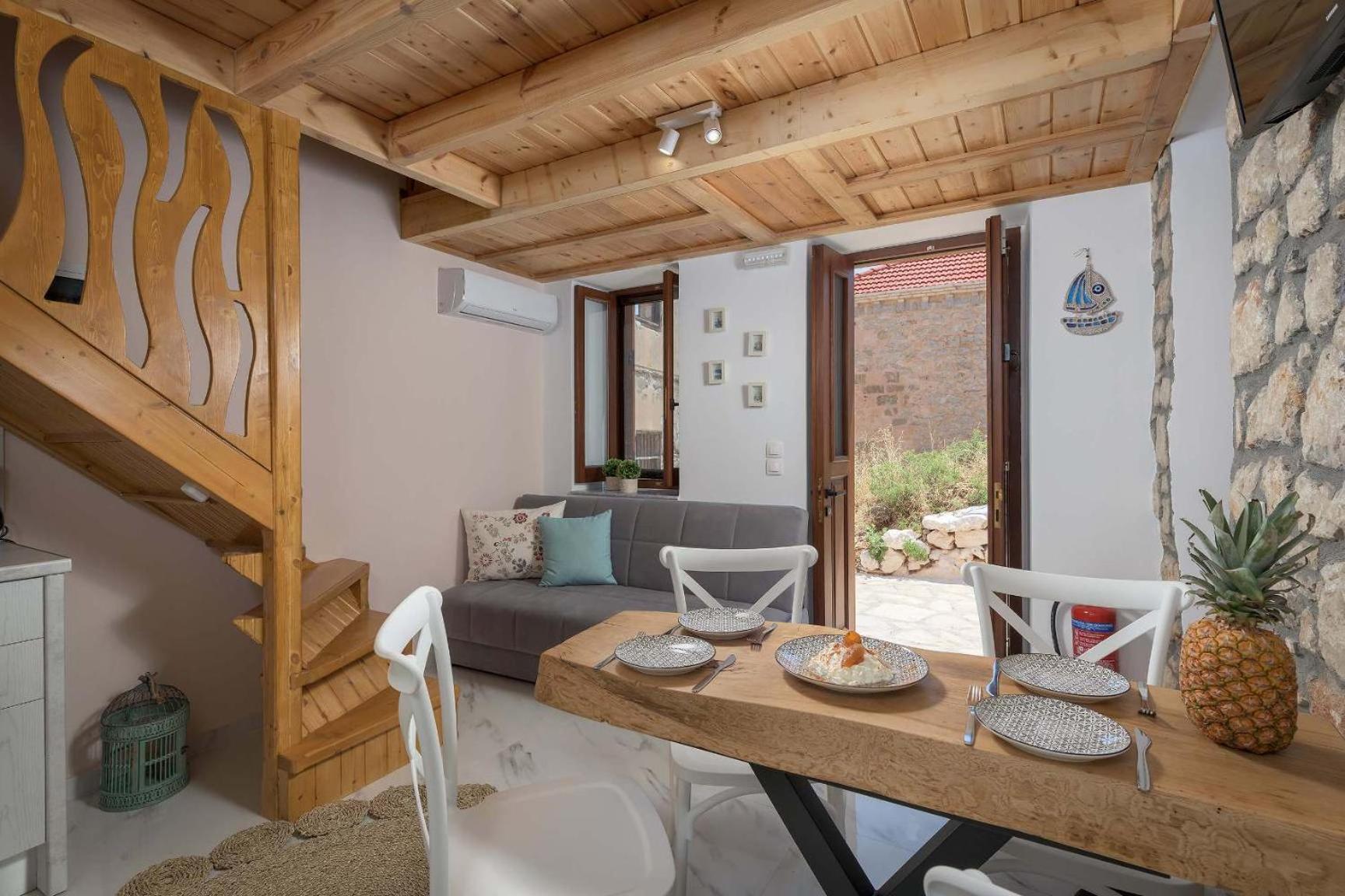 Captain'S Memories Stylish Harbour Apartments Chalki Town Eksteriør billede