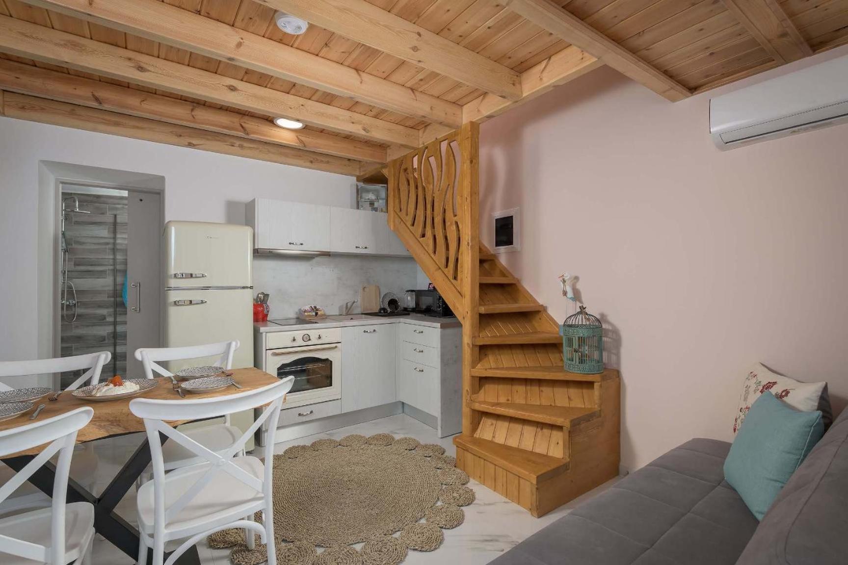 Captain'S Memories Stylish Harbour Apartments Chalki Town Eksteriør billede