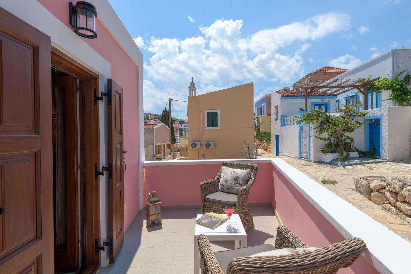 Captain'S Memories Stylish Harbour Apartments Chalki Town Eksteriør billede
